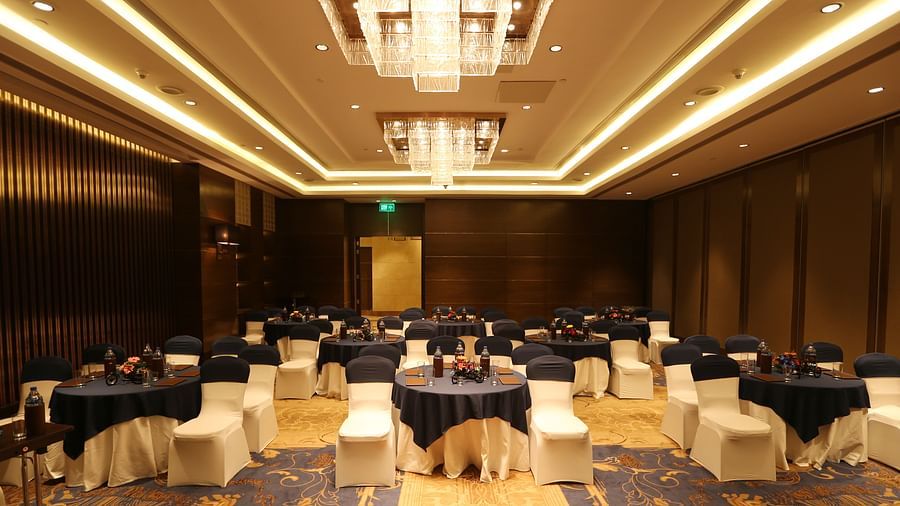 Meeting Hall 2 straight front - Final
