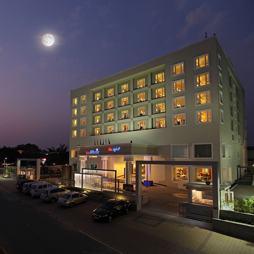 exterior facade - la classic, hosur road