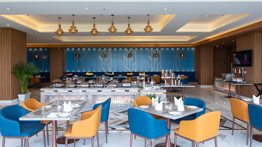 Flavours Restaurant at Hometel Alambagh, Lucknow 2