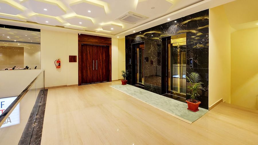 LOBBY AREA