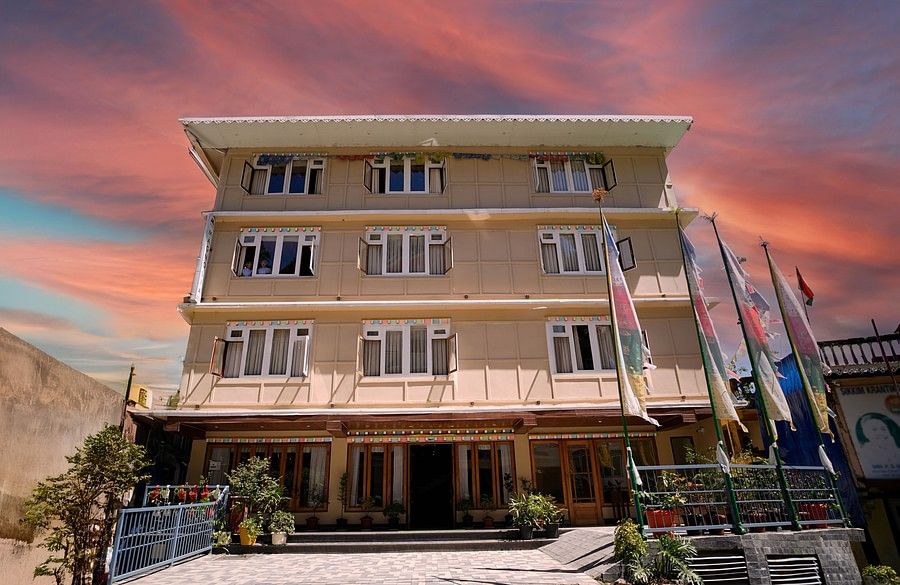 mountt hotel EDIT