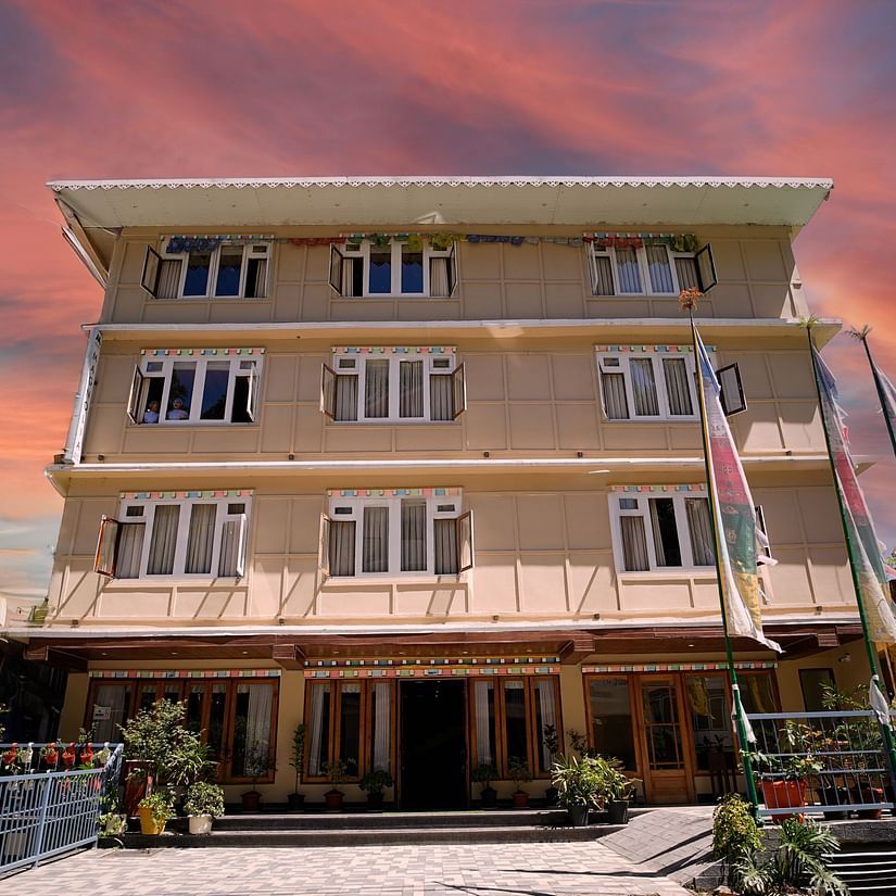 mountt hotel EDIT