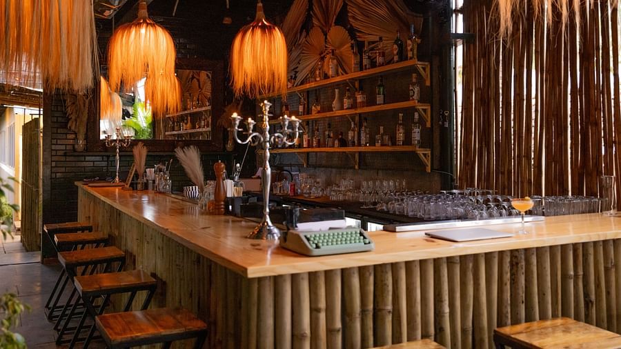 A bar counter at Love Anna Bar and Restaurant with wooden ambience at Royale Amata - By the Beach.
