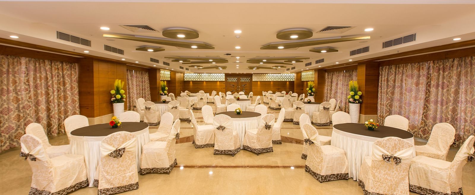 Hotel Pai Viceroy Tirupathi Sammilan Banquet Hall