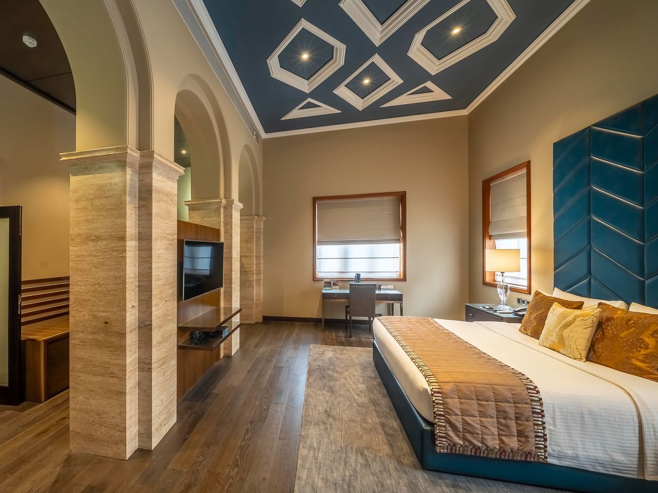 Kenilworth Hotel, Kolkata Kolkata Presidential Suite - Suite near Russel Street - Kenilworth Hotel