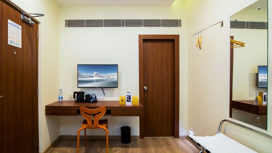 Onyx Deluxe Room 17