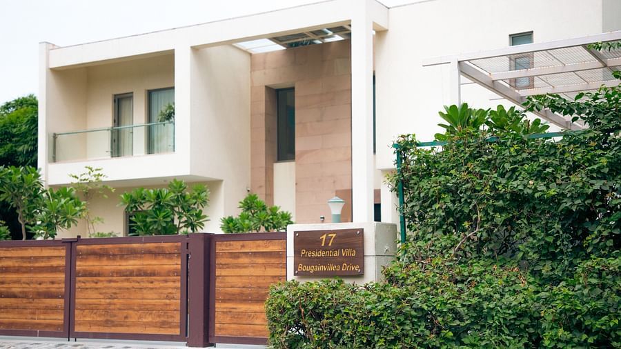 Facade view of the Presidential Villa - Karma Lakelands.