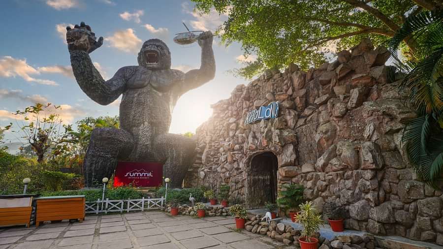 Kholong Restaurant at Summit Green Lake Tea Resort & Spa, Kaziranga
