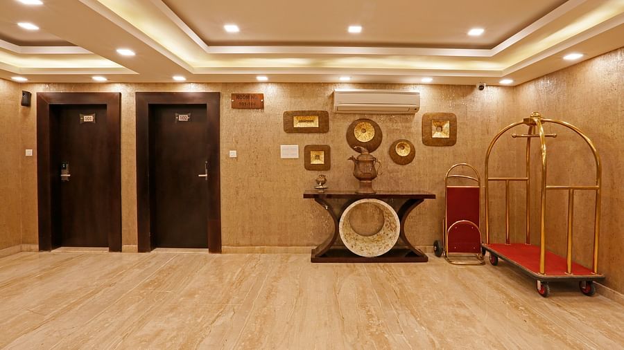 6 Common Area Attached to Lobby