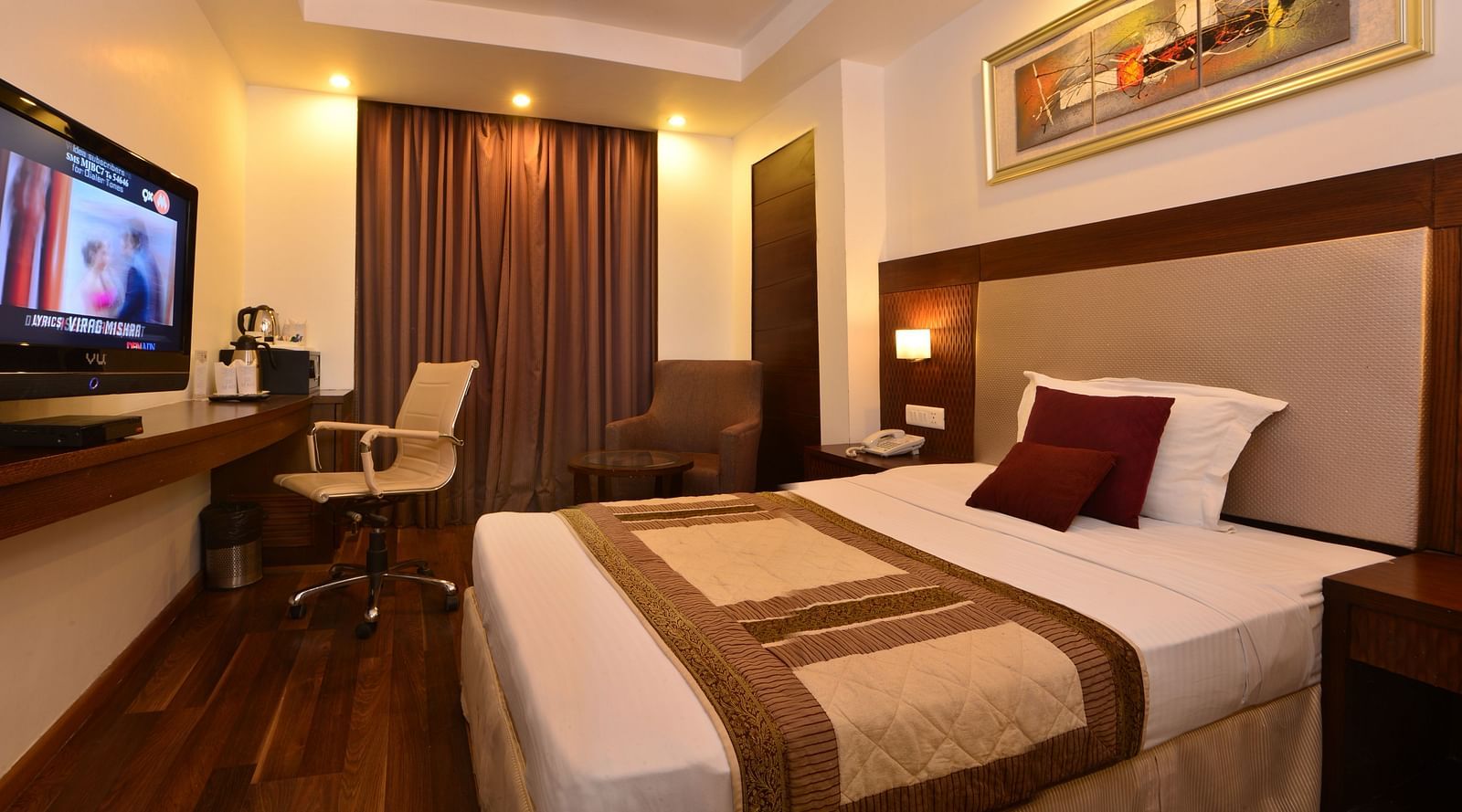 deluxe room 2