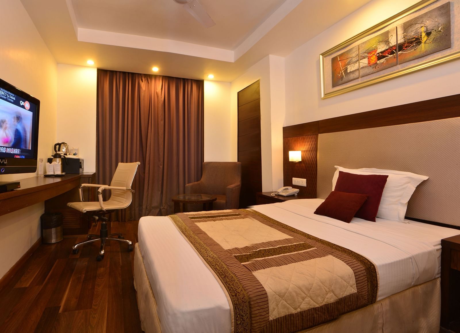 deluxe room 2