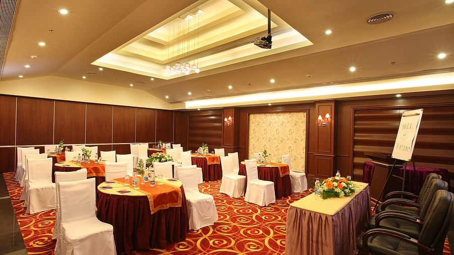 seating arrangement at marigold banquet hall - la classic, hosur road