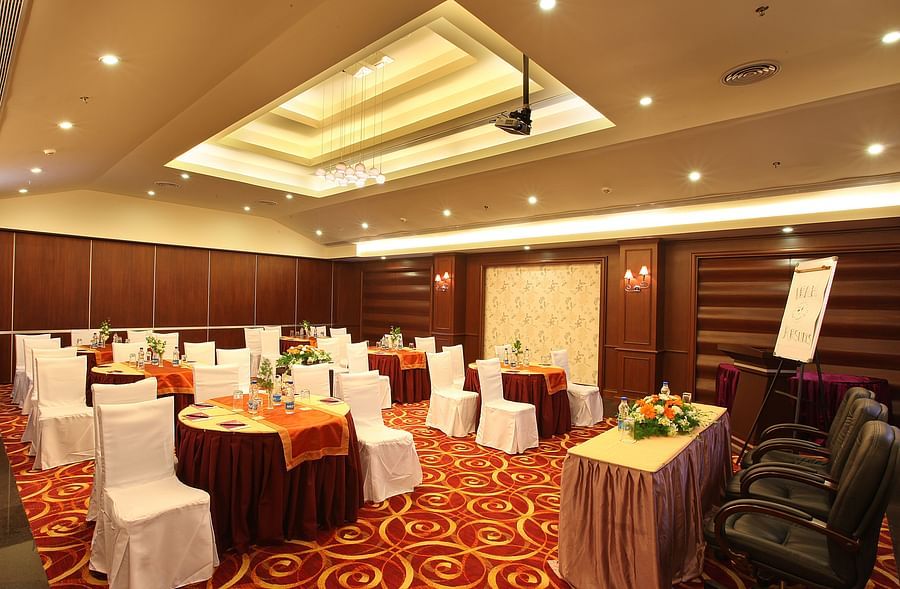 seating arrangement at marigold banquet hall - la classic, hosur road