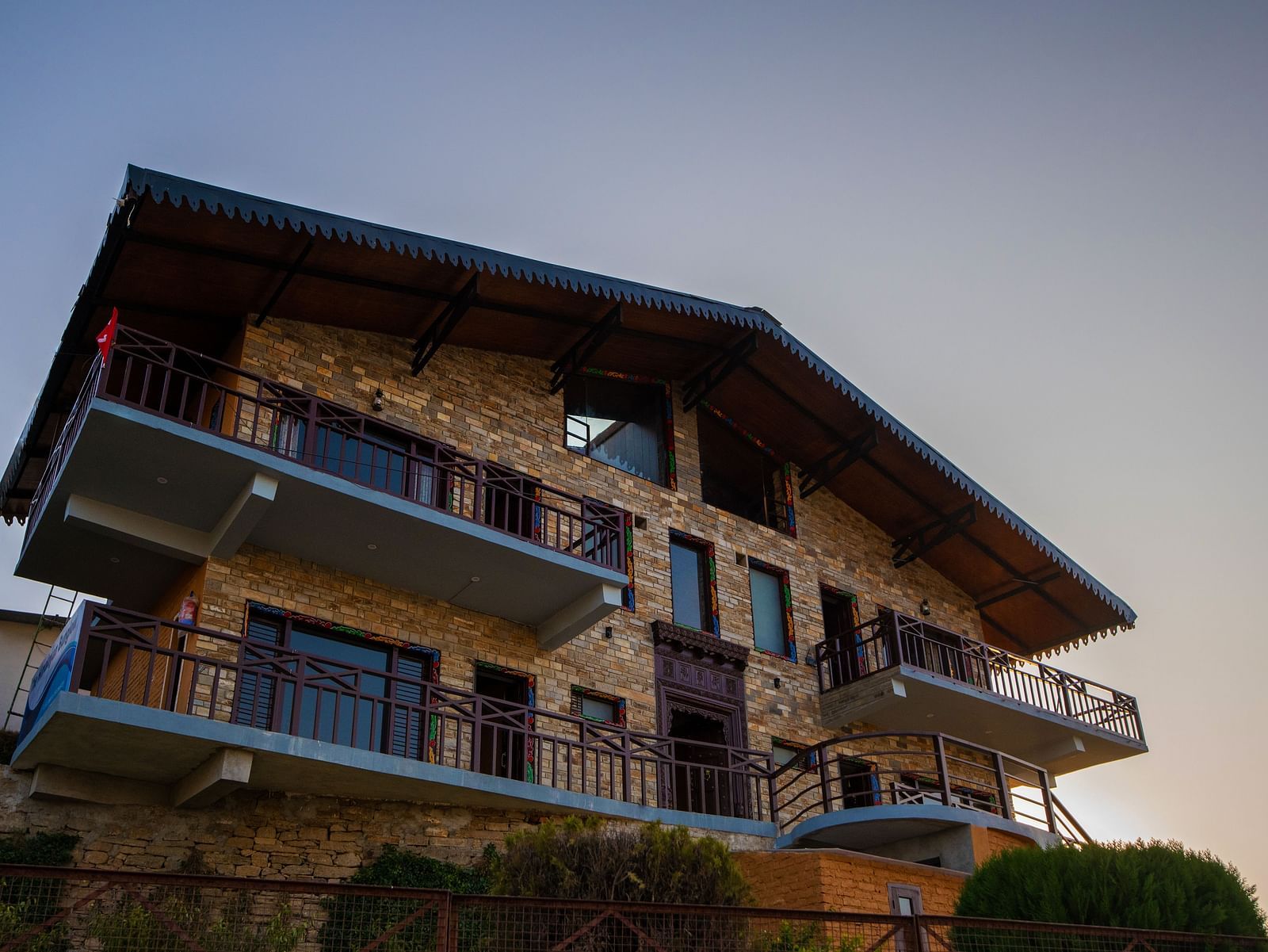 A beautiful stone-built homestay nestled amidst verdant hills, offering a picturesque retreat in nature's lap. - Blusalzz Homes The Himalayan Bungalow, Almora