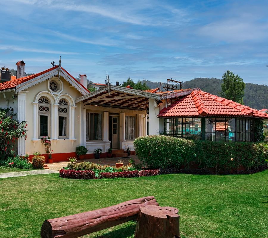 facade - sherlock in ooty