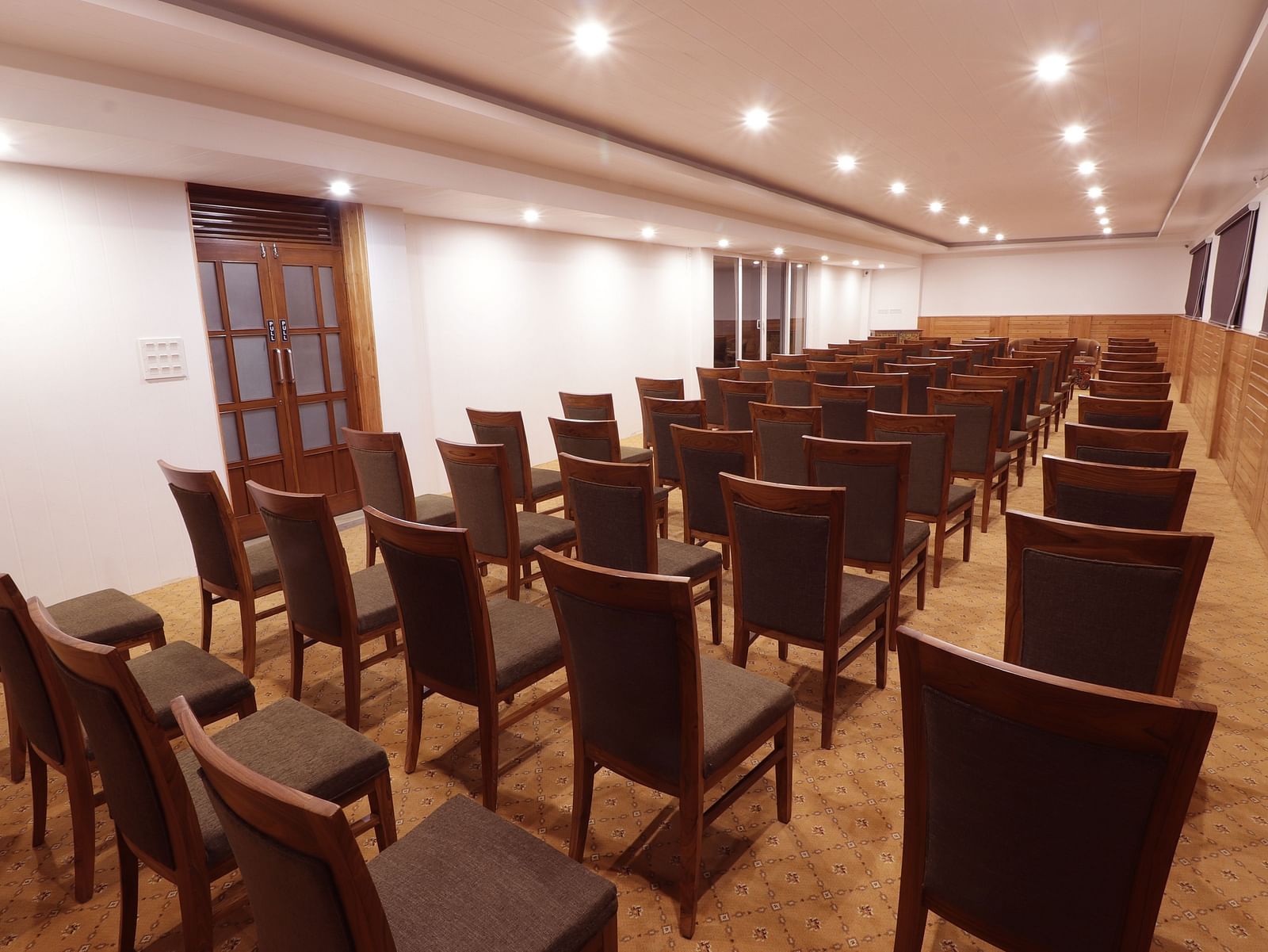 Hall2