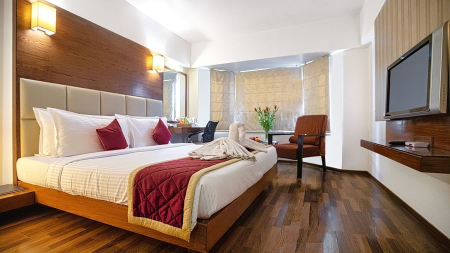3rd angle of executive room
