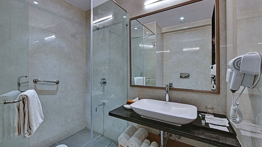 WASHROOOM 2