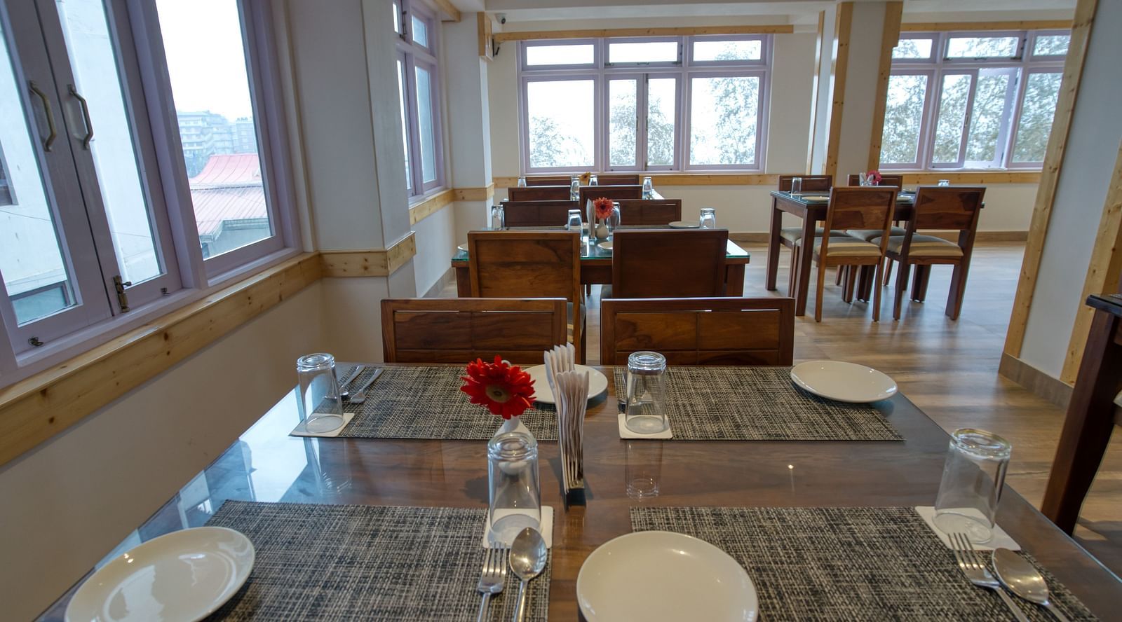 Image of the dining area of our hotel I Avianna Gangtok Prime Hotel & Spa