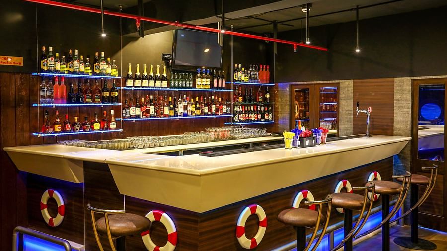 bar-in Hotel Aadithya