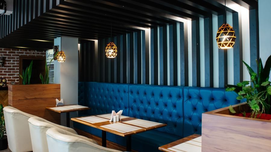 RESTAURANT (1)