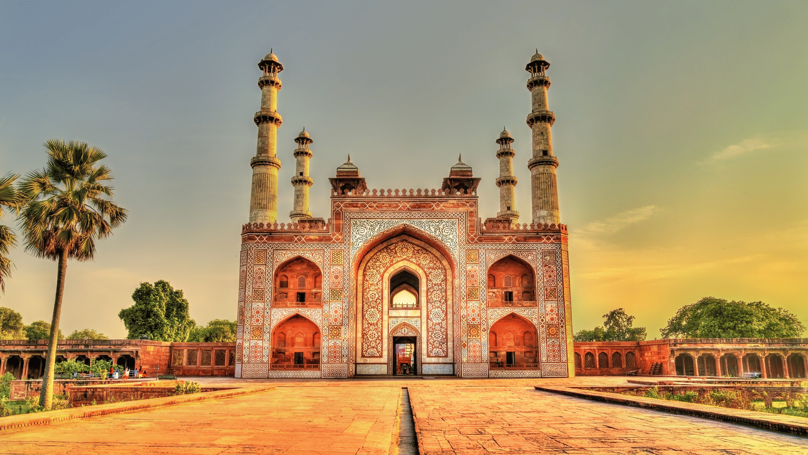 An entrance of Sikandra Fort, Delhi