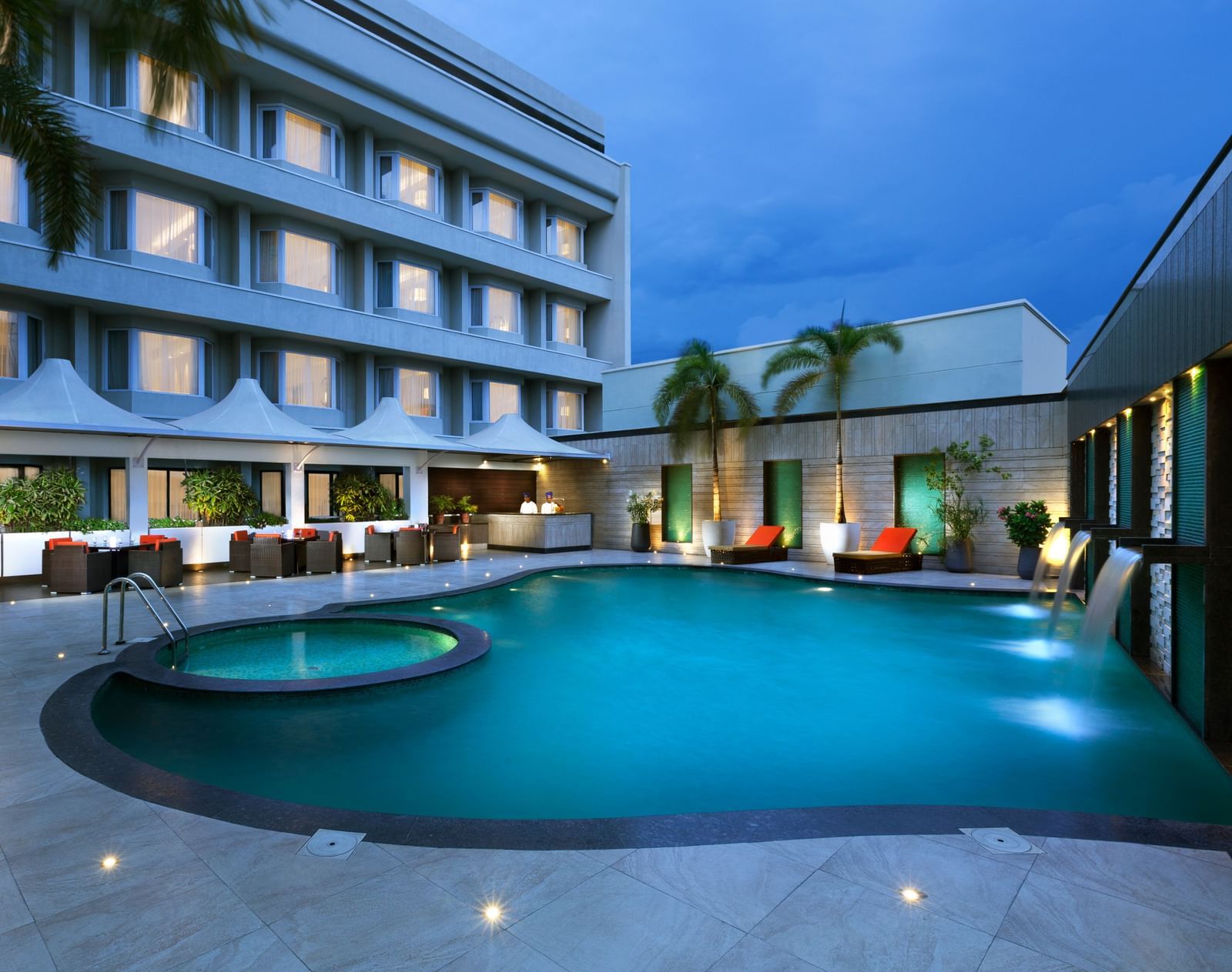 A nighttime view of the swimming pool | Cenneys Gateway