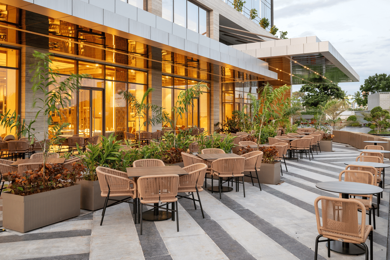 Hotels with Swimming Pool in Coimbatore | Merlis Hotel, Coimbatore