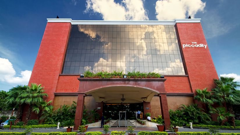 Facade 1, The Piccadily Lucknow, Business Hotel In Lucknow 