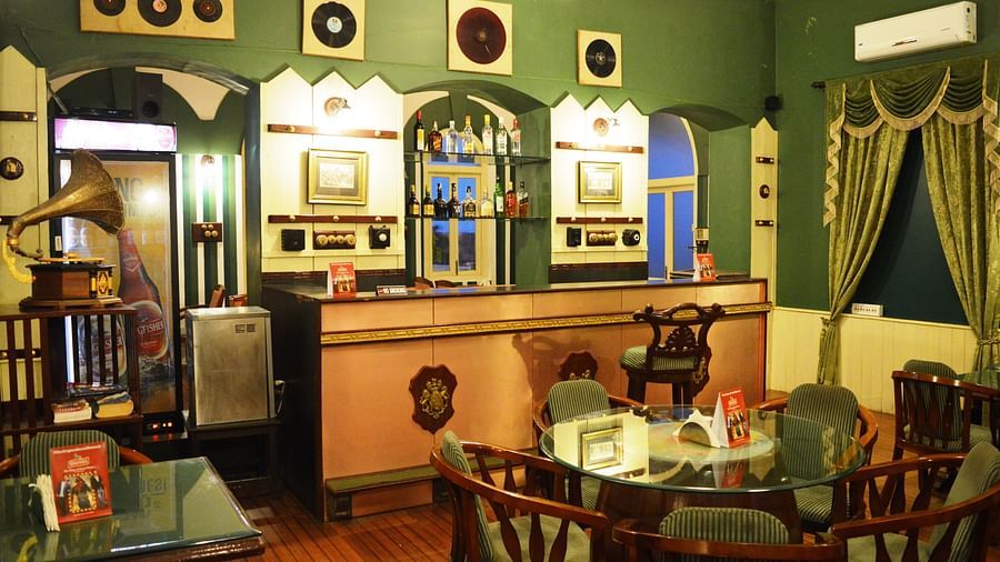 Best Bars in Pune, Pubs in Pune, Mahodadhi Palace, Pune