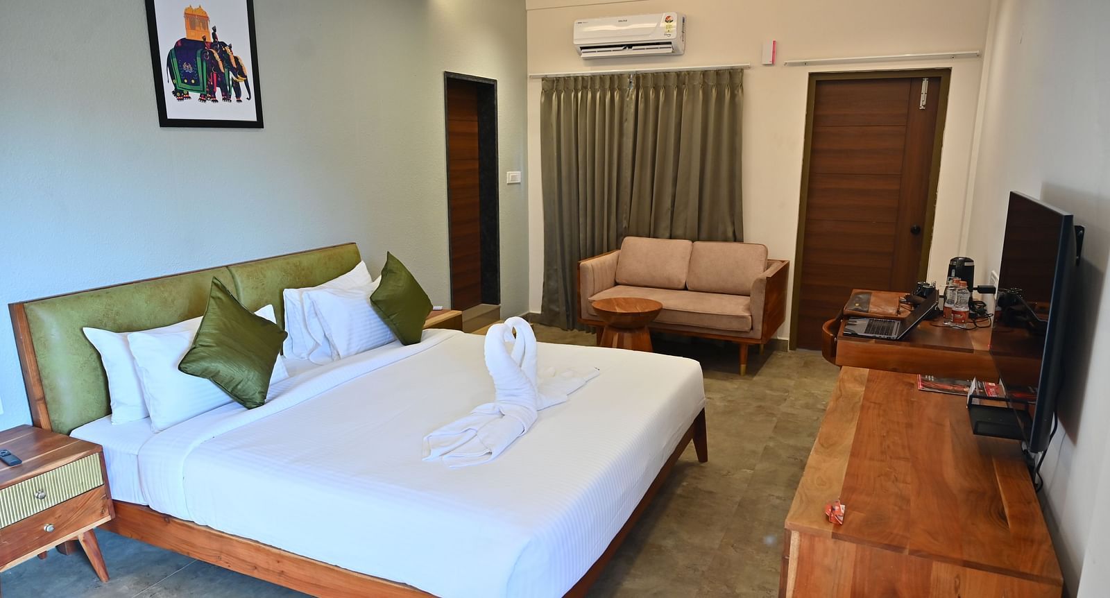 Livancia Suite Bed Room