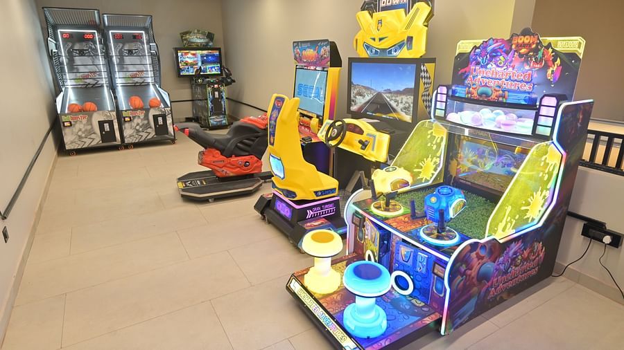 An empty room with arcade machines of different genres - Clarks Safari, Haridwar