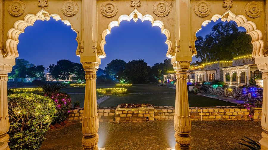 Deo Bagh - 17th Century, Gwalior - the arch-shaped hallway of the 17th century resort in Gwalior during night time