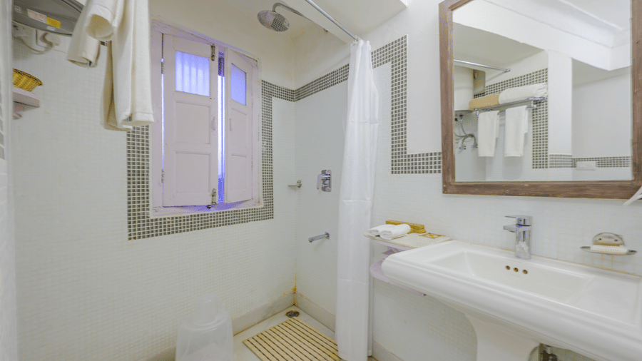 Washroom 1