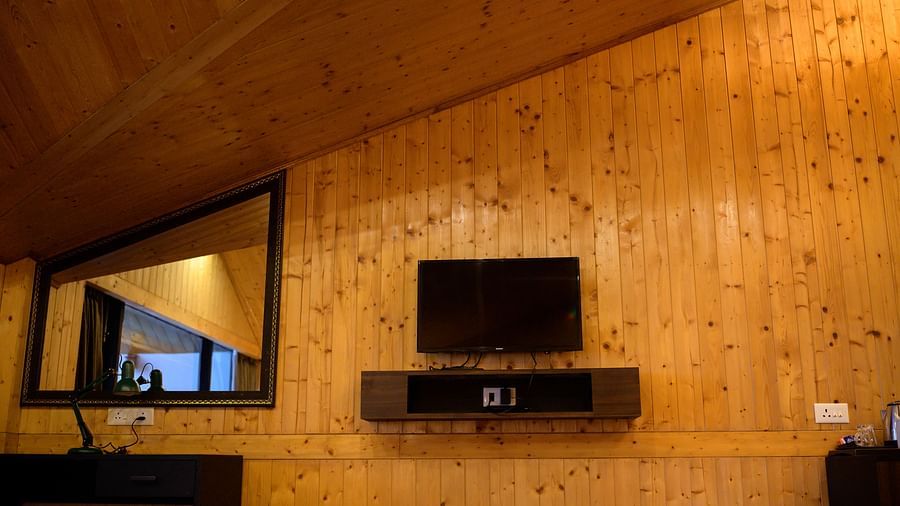 Kanchenjunga Room 8