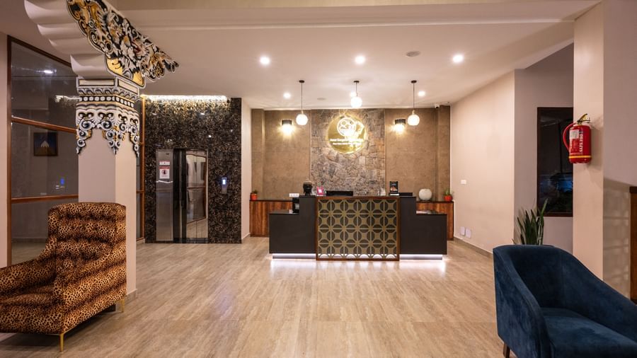 LOBBY AND RECEPTION (11)