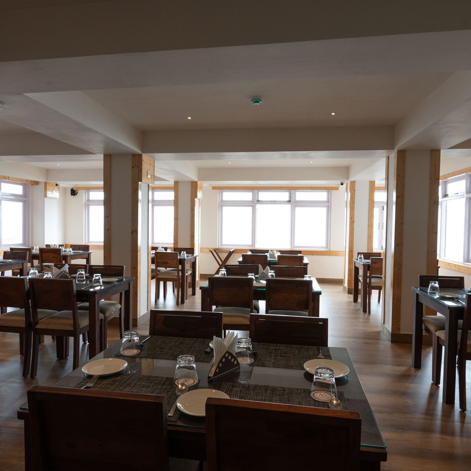 RESTAURANT (6)