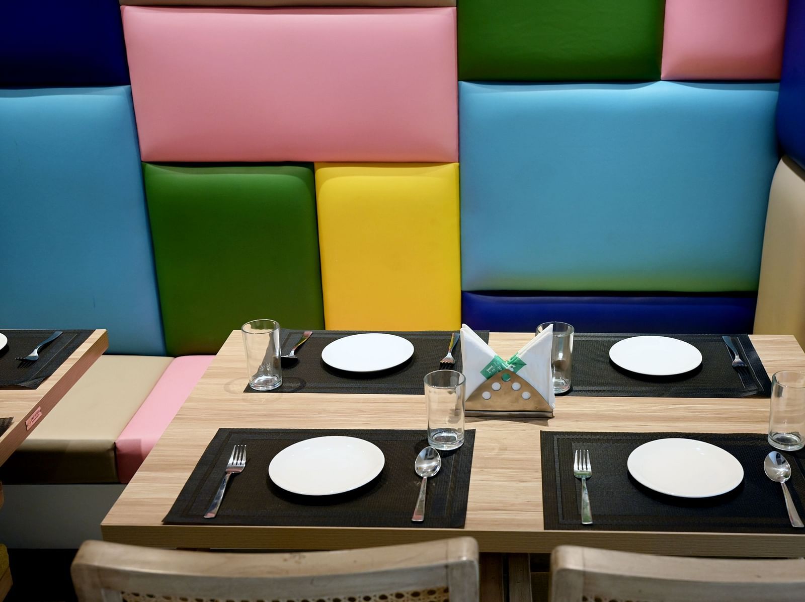 Picture featuring the dining area - Hotel Le ROI Express, Karol Bagh 