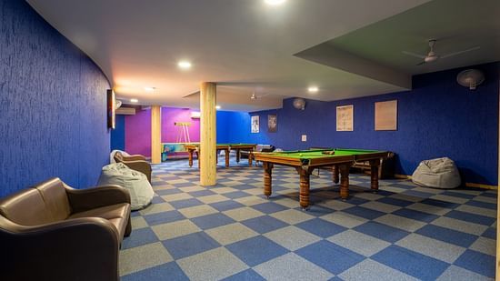 Play Zone: Den