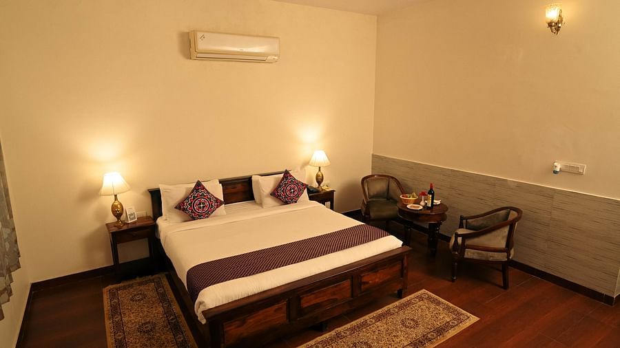 Deluxe room at Clarks Inn Suites, Ranthambore