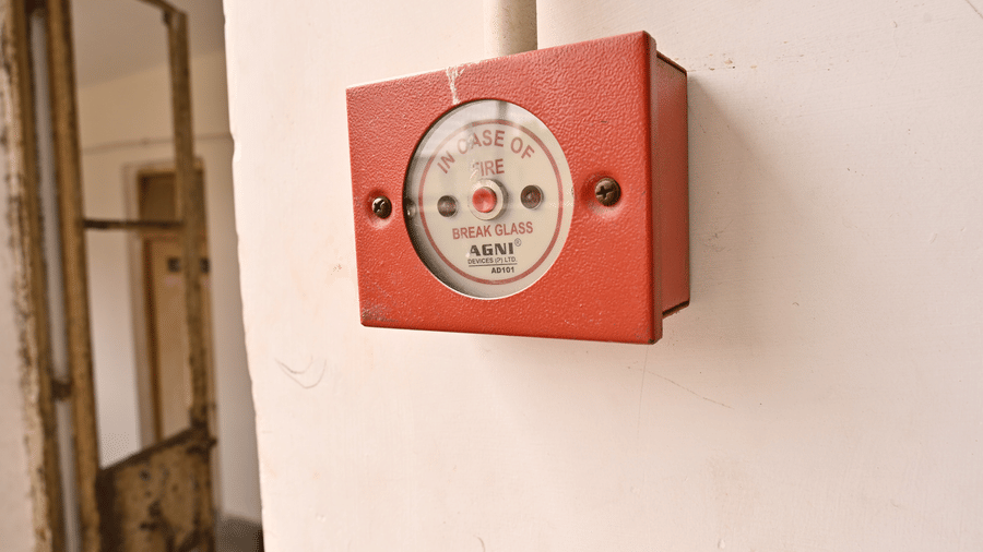 Emergency fire alarm switch - Hotel Goverdhan, Agra