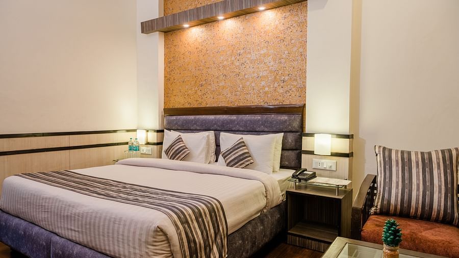 Rooms at our hotel near Mall Road Mussourie 092