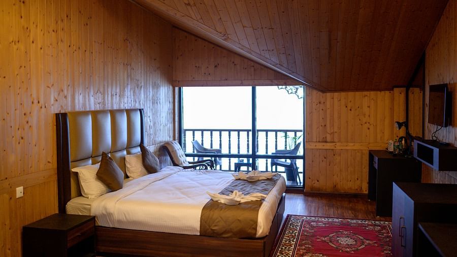 Kanchenjunga Family Room 1