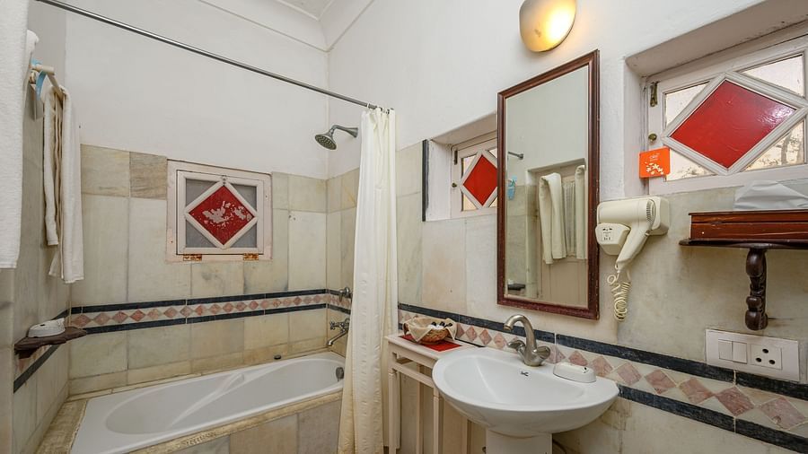 Manak Washroom
