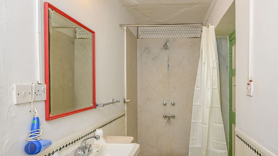 Green Washroom