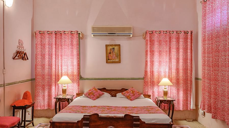 Pink Room 2