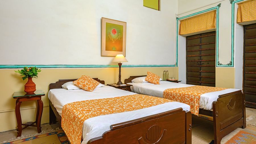 Yellow Room 3