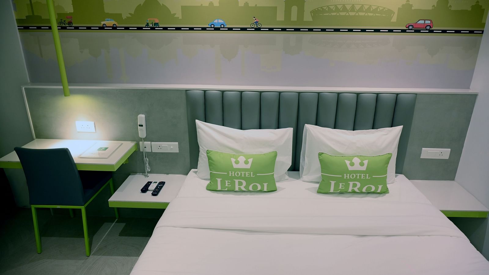 Picture featuring the interior view of Deluxe room - Hotel Le ROI Express, Karol Bagh 