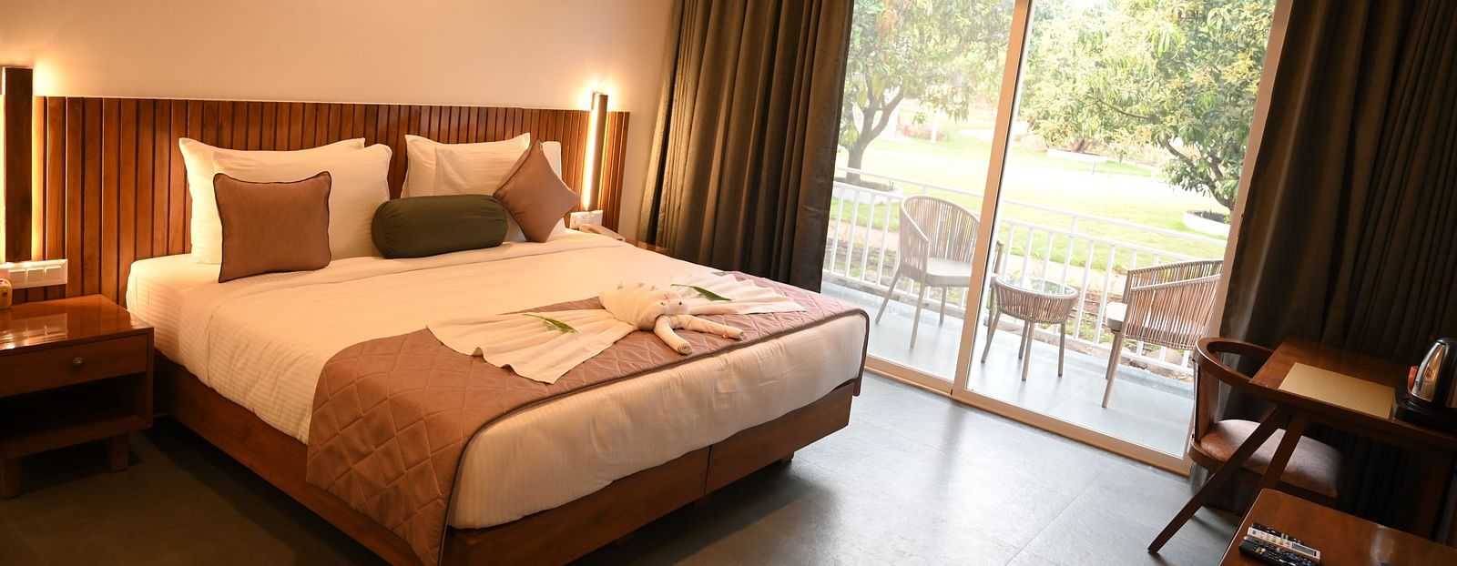 Deluxe Cottage at Mango Leaf Lake Resort, Pune