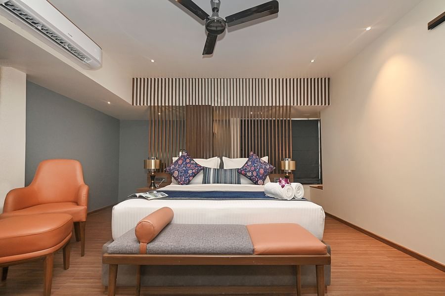 Image of studio suite showing bed and sofa